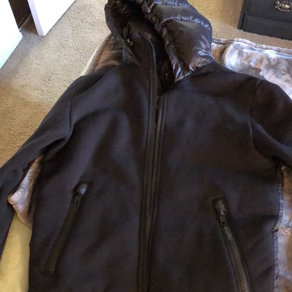 Lululemon men’s puffer jacket
